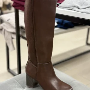 Stivali in ecopelle alti tacco 8cm