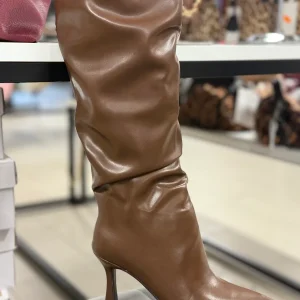 Stivali alti con pieghe tacco 8cm