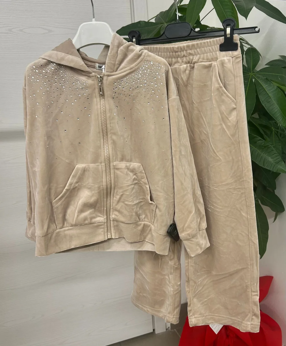 Set coordinato in ciniglia felpa con zip e pantaloni brillantinati