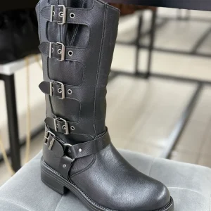 Stivali in ecopelle con fibbie tacco 3cm