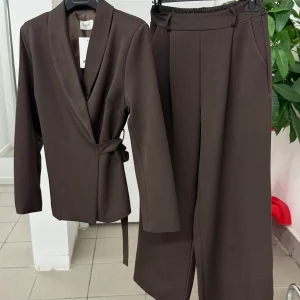 Set coordinato Giacca Blazer e Pantaloni a palazzo