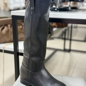 Stivali in ecopelle con zeppa interna