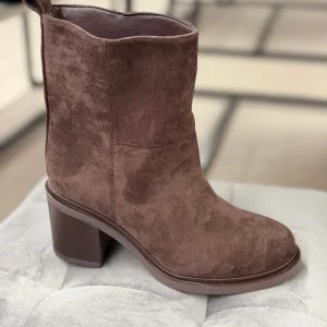 Stivali in camoscio tacco 8cm