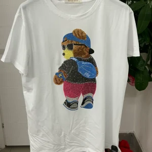 T-shirt a fantasia con brillantini