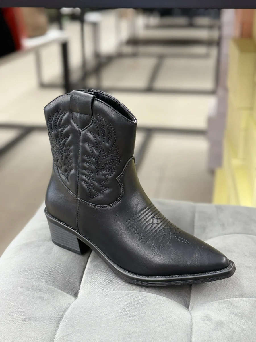 Stivaletti texani effetti imbottito in ecopelle