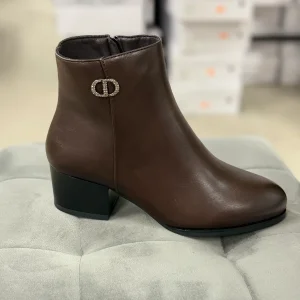 Stivaletti in ecopelle tacco 5cm