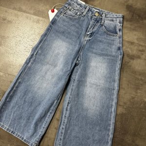 Jeans wide leg blu in denim con strappi e toppe brillantinati 6-14 anni