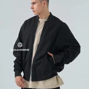 Bomber nero con zip frontale - OVERSIZE