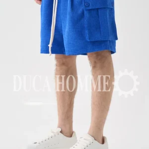 Pantaloncino cargo blu a quadri in tessuto leggero estivo