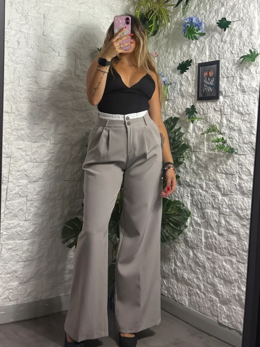 Pantalone a palazzo con pences e dettaglio in vita a effetto doppio - immagine 4